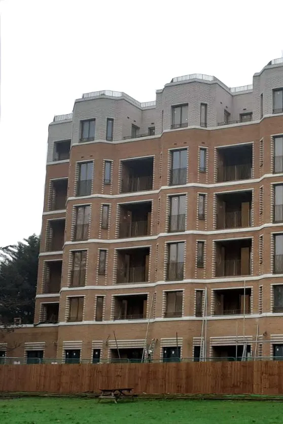 100 Church Street. London, Brick work supports