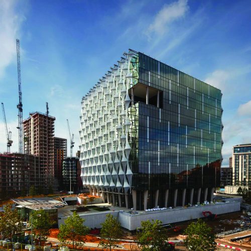 New American Embassy, Battersea
HAZ Metal Fixing Systems supplied high-quality stainless steel components for the hand-set external stone wall cladding at Chelsea Barracks. Our precision-engineered solutions ensured the durability and stability of the facade, showcasing our expertise in delivering reliable systems for iconic architectural projects.