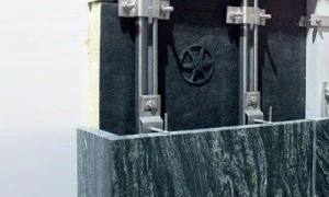 Product Range
A product range is available that comprehensively covers all facade applications. Apart from standard products that are shown in our catalogues, the design and engineering of customized systems are made to full fil the requirements of the project.